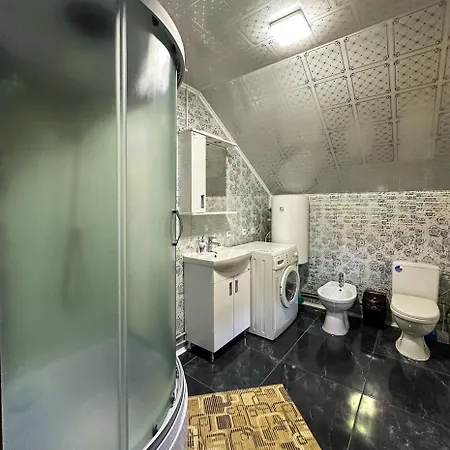 Aparthotel Emili House Krivorovnya