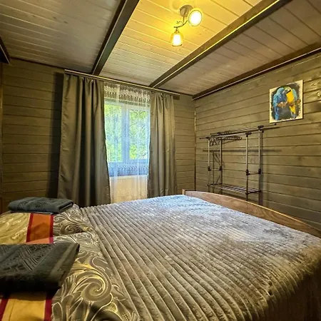 Emili House Apartman *