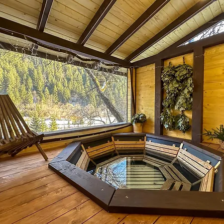 Emili House