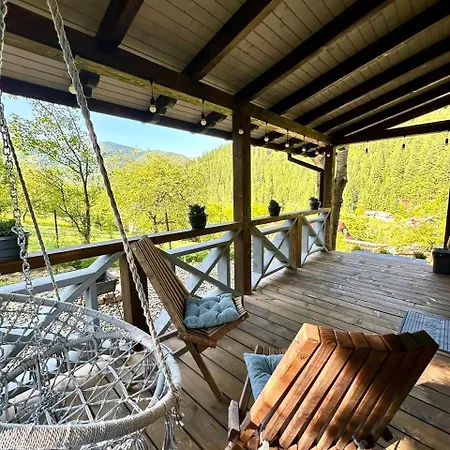 Emili House Apartman *