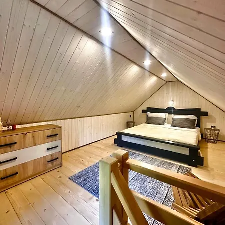 Emili House Апартаменты