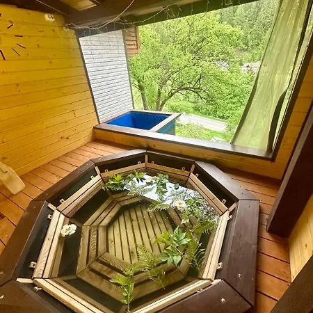 Апартаменты Emili House